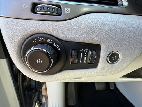 Certified 2020 Jeep Cherokee Limited image 20