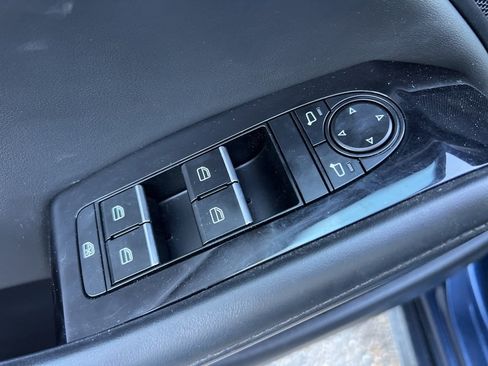 Used 2025 MAZDA MAZDA3 s image 20