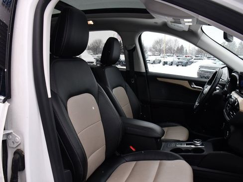 Used 2022 Ford Escape Titanium w/ Titanium Elite Package image 16