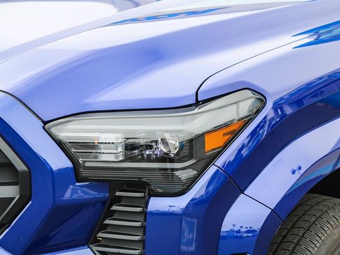Used 2025 Toyota Tacoma SR5 RWD image 5