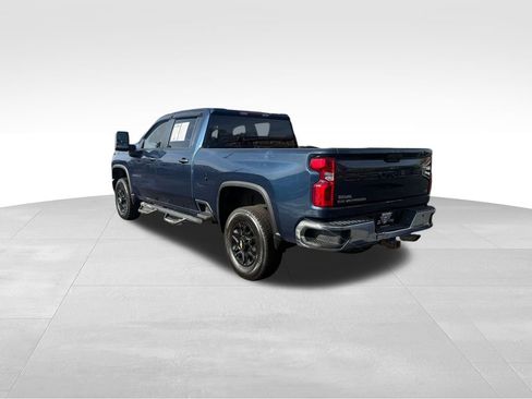 Used 2021 Chevrolet Silverado 2500 LT w/ Convenience Package image 10