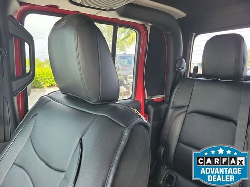 Used 2020 Jeep Gladiator Rubicon image 14