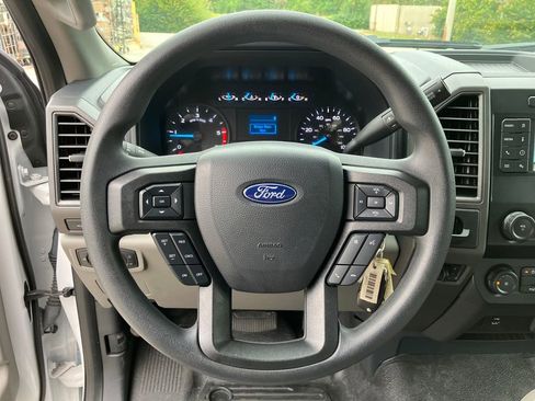 Used 2022 Ford F450 XL w/ Power Equipment Group image 17