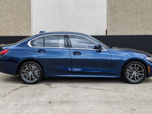 Used 2019 BMW 330i xDrive Sedan w/ Convenience Package AWD/4WD image 7