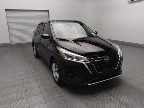 Used 2024 Nissan Kicks S FWD image 13