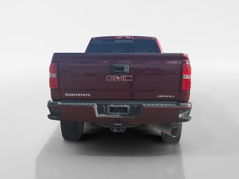 Used 2017 GMC Sierra 2500 Denali w/ Duramax Plus Package AWD/4WD image 5