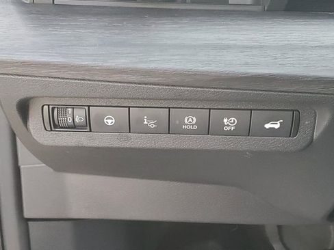 Used 2023 Nissan Ariya FWD image 20