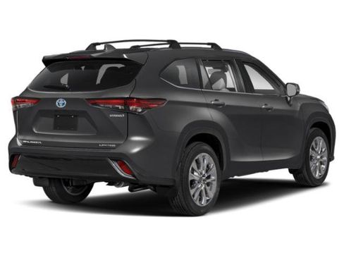 New 2026 Toyota Highlander Limited image 2