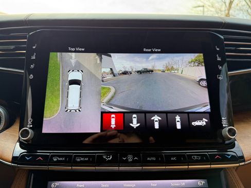 Used 2022 Jeep Grand Wagoneer Series III w/ Rear Seat Video Group 1 image 52