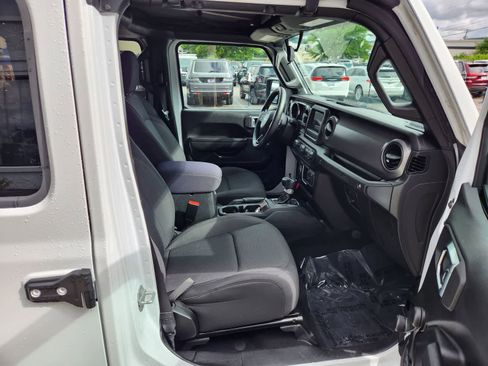 Used 2023 Jeep Wrangler Unlimited Sport AWD/4WD image 21