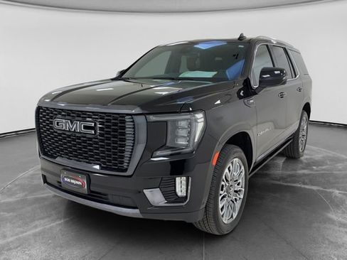 Used 2023 GMC Yukon Denali Ultimate AWD/4WD image 7
