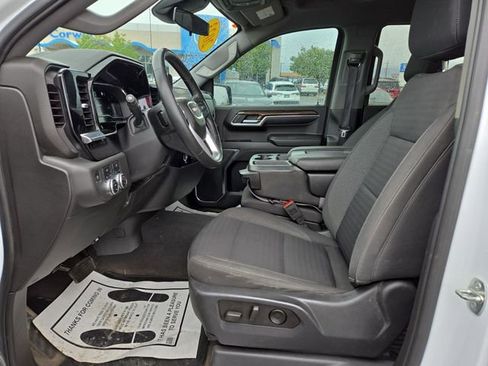 Used 2023 GMC Sierra 1500 Elevation AWD/4WD image 2