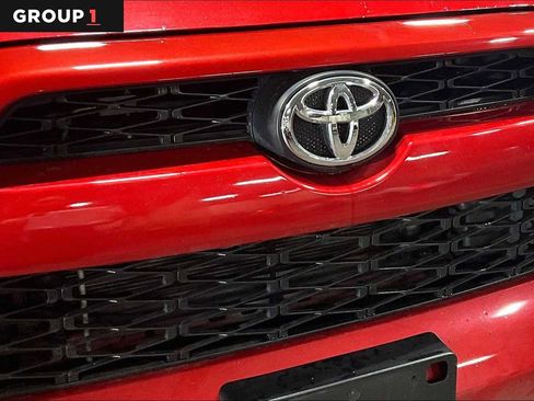 Certified 2018 Toyota 4Runner SR5 image 30