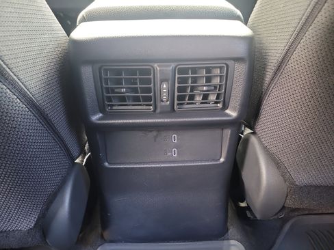 Used 2025 Toyota 4Runner SR5 AWD/4WD image 16