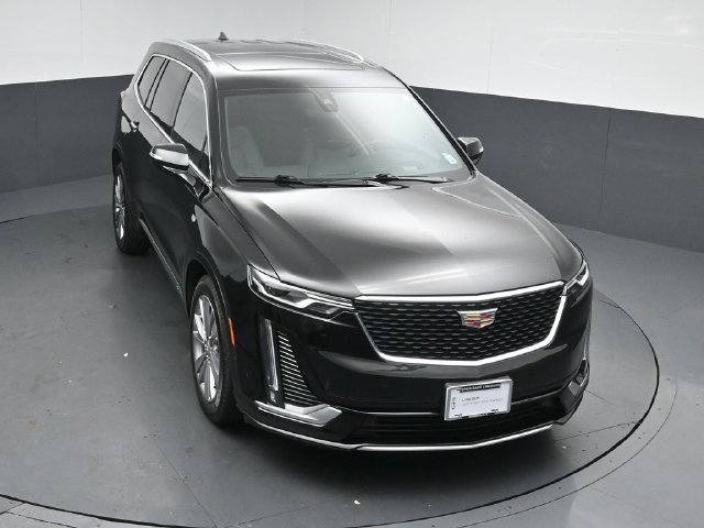 Used 2025 Cadillac XT6 Premium Luxury w/ Technology Package AWD/4WD image 47