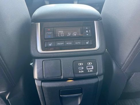 Used 2023 Subaru Ascent Limited AWD/4WD image 15