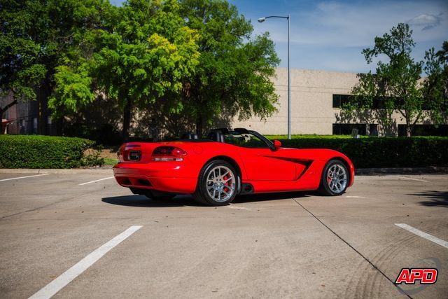 Used 2004 Dodge Viper SRT-10 RWD image 41