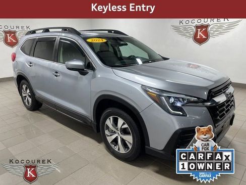 Used 2024 Subaru Ascent Premium w/ Convenience Package image 1