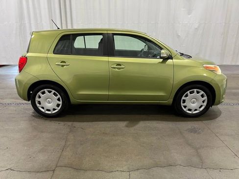 Used 2009 Scion xD image 3