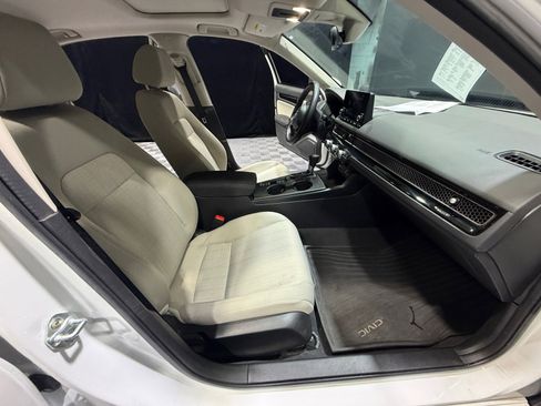 Used 2023 Honda Civic EX image 19