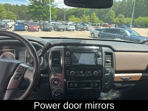 Used 2017 Nissan Titan Platinum Reserve AWD/4WD image 22