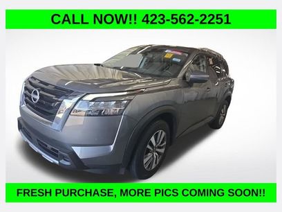 Used 2023 Nissan Pathfinder SL
