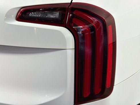 Used 2022 Kia Telluride SX w/ SX Prestige Package AWD/4WD image 36