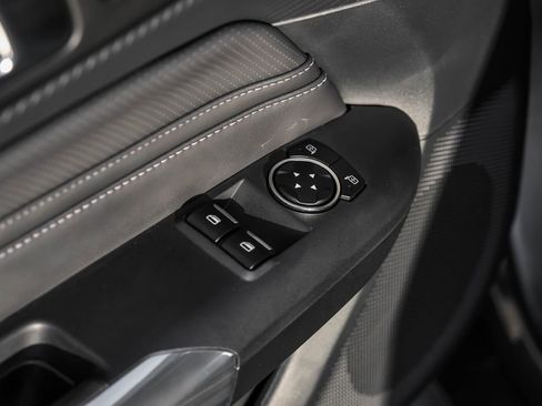 Used 2024 Ford Mustang GT Premium image 38