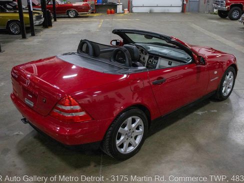 Used 1998 Mercedes-Benz SLK 230 image 8
