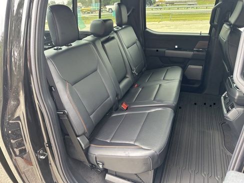 New 2025 Ford F150 Lariat w/ Equipment Group 501A Mid image 31