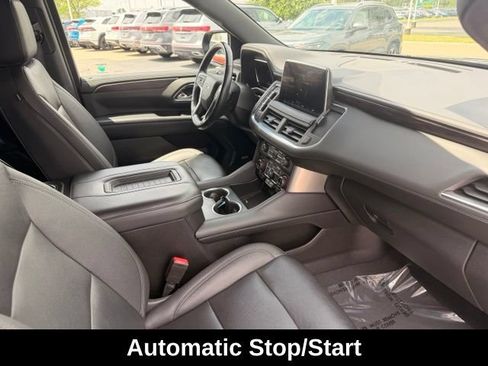 Used 2022 Chevrolet Tahoe Z71 w/ Luxury Package AWD/4WD image 18