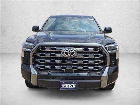 Used 2025 Toyota Tundra Platinum AWD/4WD image 2
