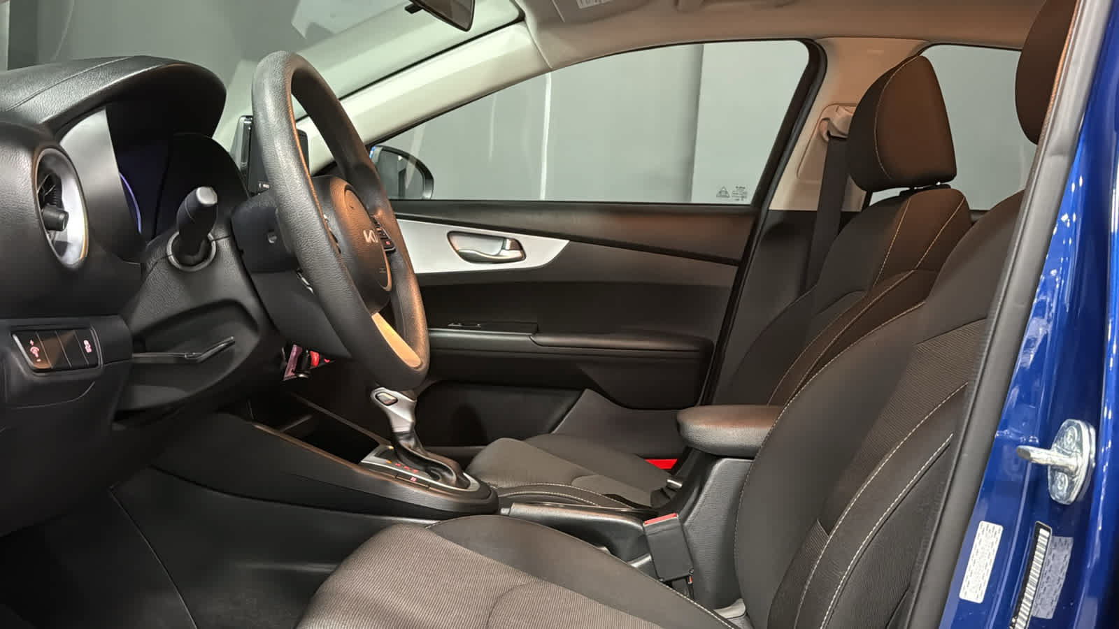 Used 2024 Kia Forte LXS FWD image 10