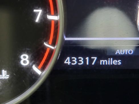 Used 2023 Nissan Rogue SL w/ SL Premium Package image 17