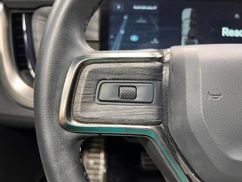 Used 2022 Rivian R1T Adventure image 21