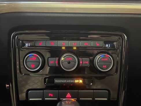 Used 2019 Volkswagen Beetle 2.0T S image 16