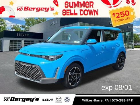 Used 2024 Kia Soul EX FWD image 1
