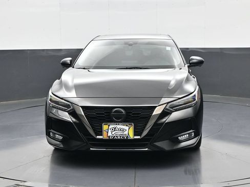Used 2023 Nissan Sentra SR w/ SR Premium Package FWD image 3