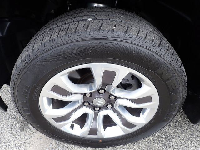 Used 2024 RAM 1500 Limited AWD/4WD image 12