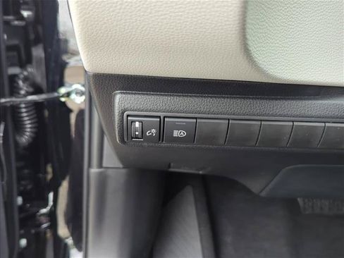 Used 2026 Toyota Corolla LE FWD image 15
