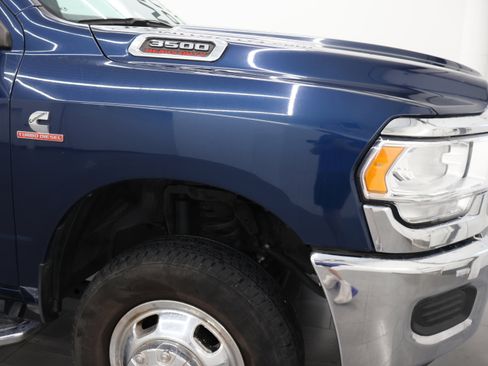 Used 2022 RAM 3500 Tradesman AWD/4WD image 23