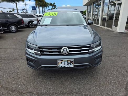 Used 2019 Volkswagen Tiguan S w/ Driver Assistance Package FWD image 2