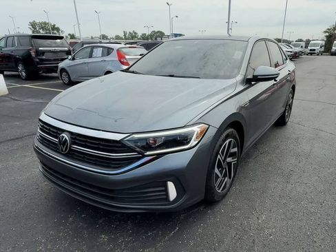 Used 2022 Volkswagen Jetta SEL FWD image 4