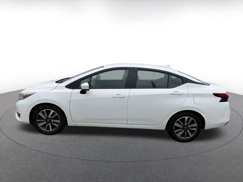 Used 2025 Nissan Versa SV FWD image 9