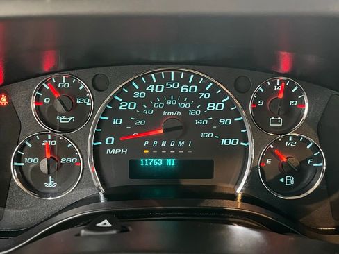 Used 2024 GMC Savana 2500 w/ Driver Convenience Package image 24