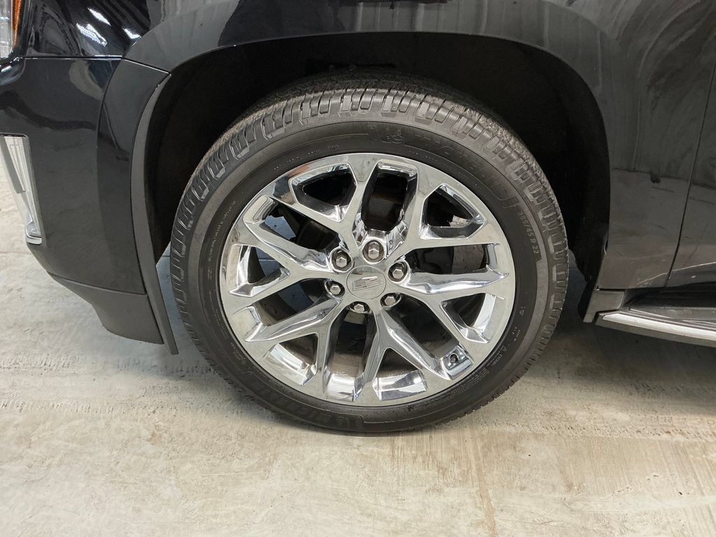 Used 2015 Cadillac Escalade Luxury AWD/4WD image 11