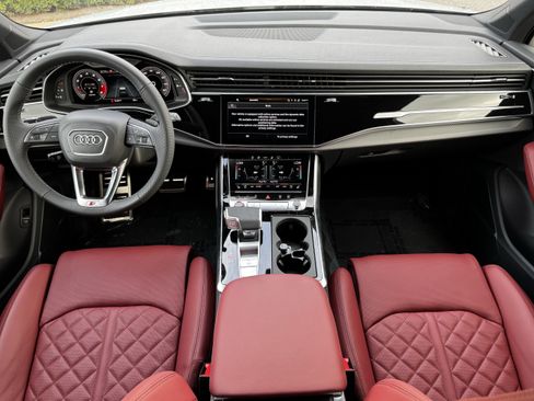 New 2026 Audi SQ7 Premium Plus AWD/4WD image 10