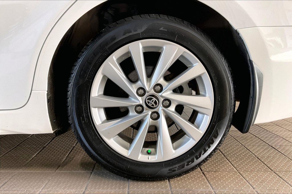Used 2024 Toyota Camry SE FWD image 32