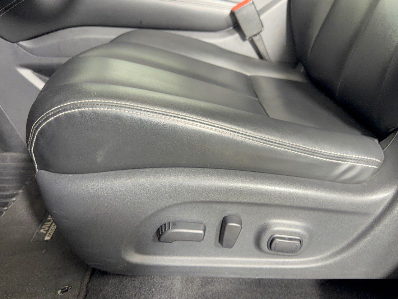 Used 2022 Nissan Murano SV w/ SV Midnight Edition Package FWD image 16