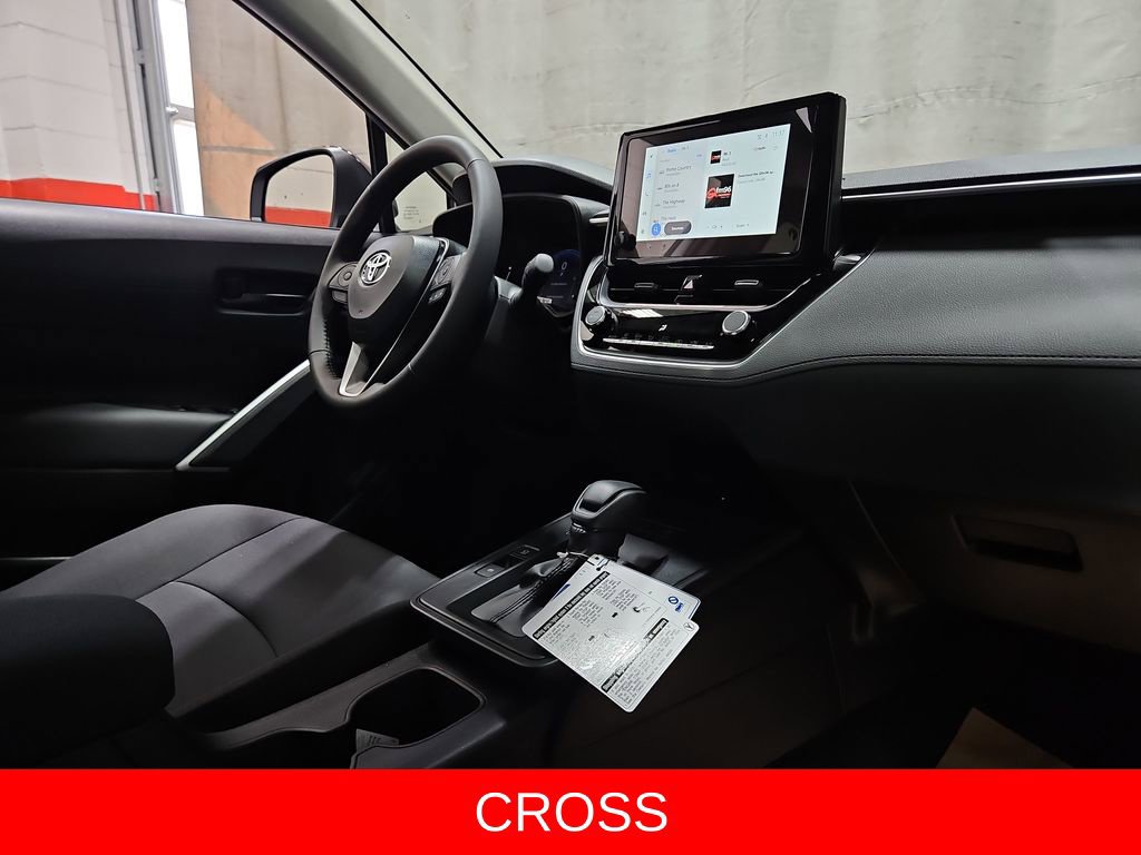 New 2026 Toyota Corolla Cross LE AWD/4WD image 25